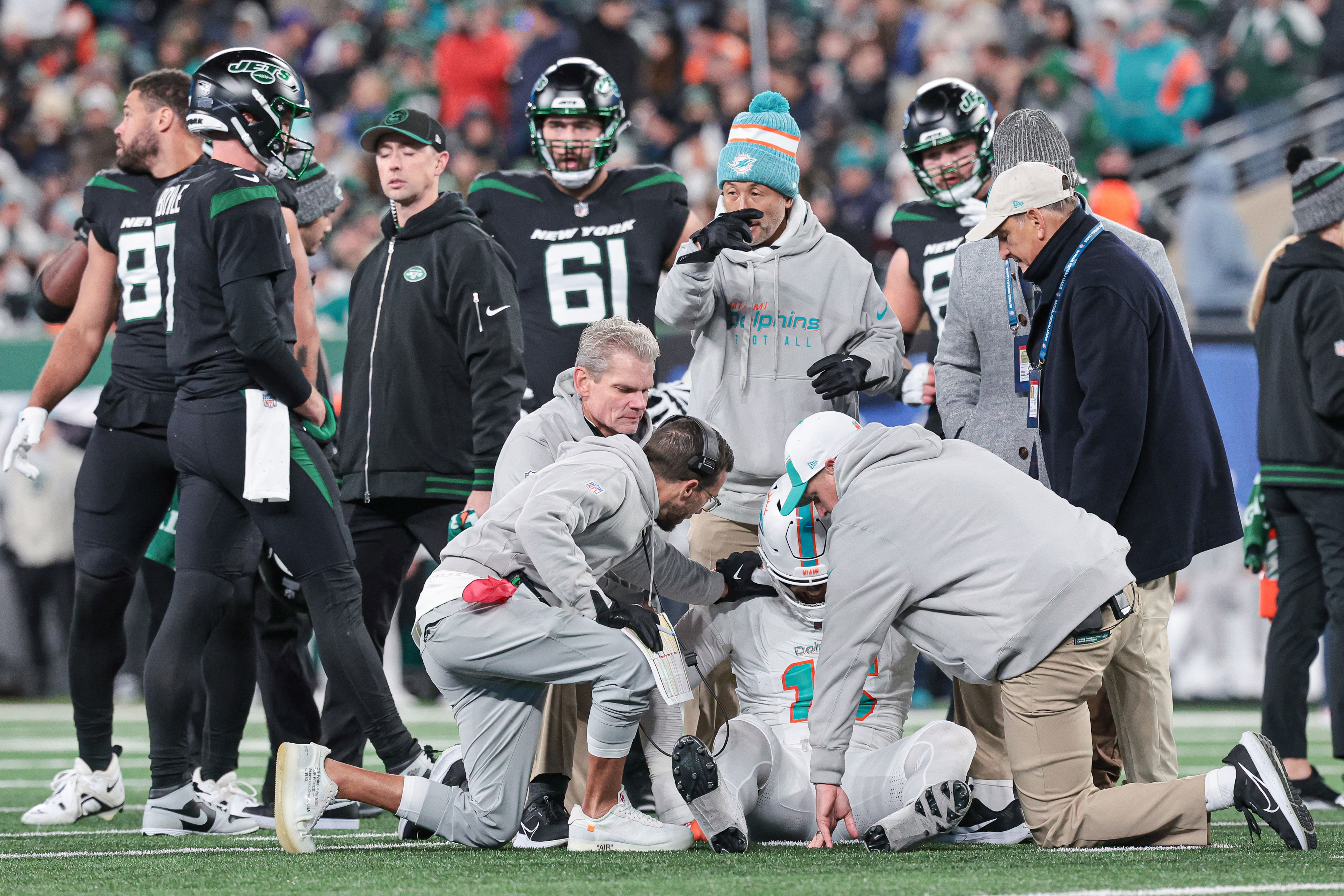 black friday, dolphins players slammed metlife stadium's turf after jaelan phillips suffered achilles injury