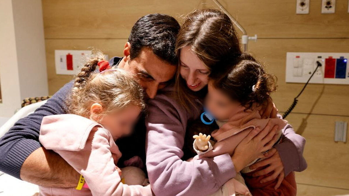 otages israéliens libérés : les émouvantes images des retrouvailles avec leurs proches
