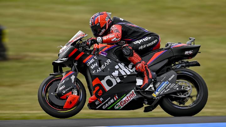 Maverick Vinales Sebut Motor Baru Aprilia Belum Stabil Di Tes Pramusim ...