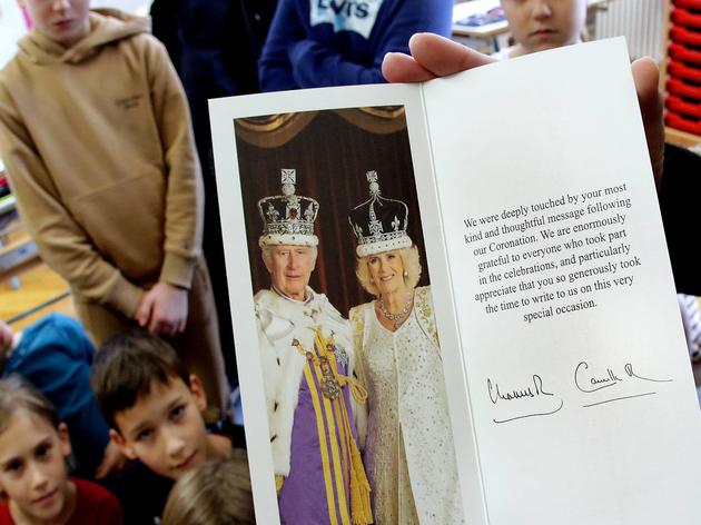 how to, dieser brief macht freisinger kinder „fix und fertig“: könig charles meldet sich bei drittklässlern