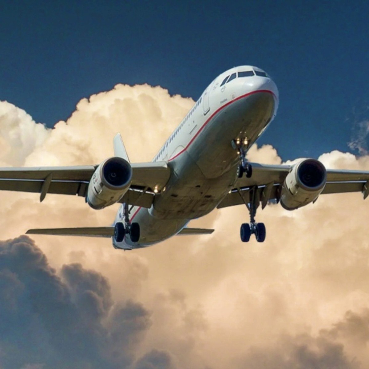 amazon, aerolíneas han sido captadas reparando sus aviones con cinta