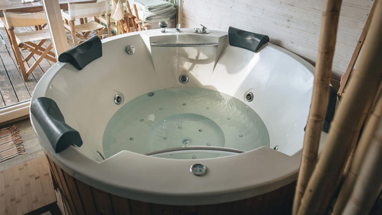 how-to-winterize-a-hot-tub-7-steps-with-expert-guidance