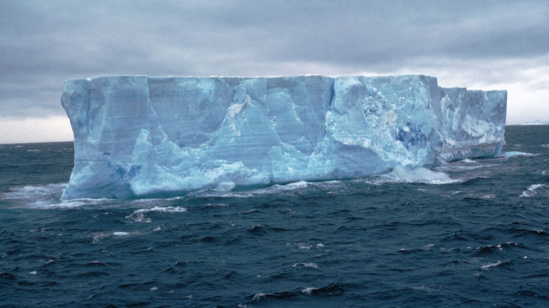 How big is A23a? World's largest iceberg on the move after 37 years