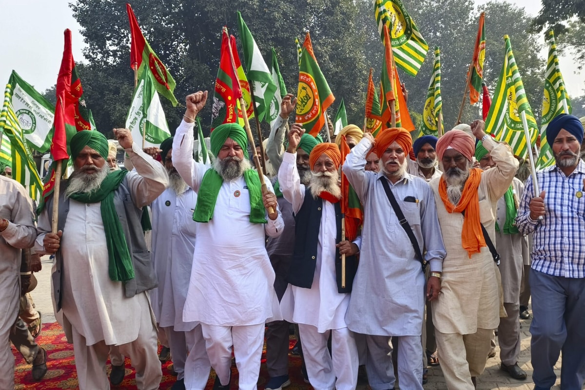 farmers gather near chandigarh border for delhi-like protest; borders fortified, security beefed up