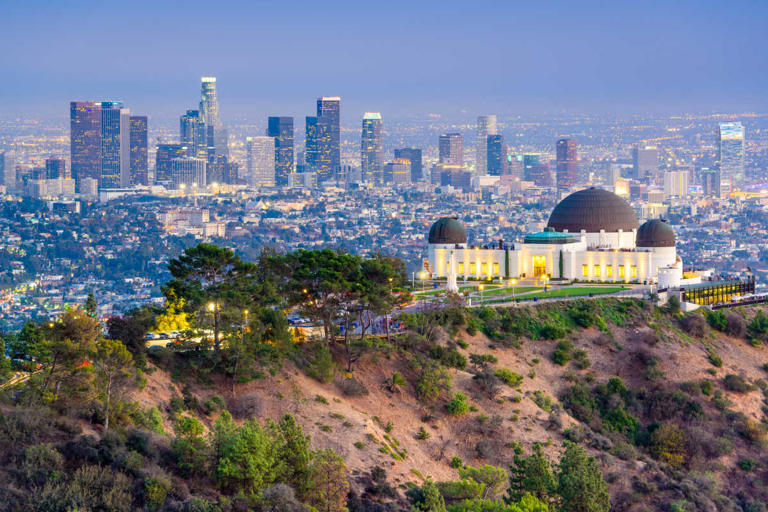 Looking for things to do in Los Angeles with teens? We have tons of ideas from outdoor adventures to theme parks to museums. Don't miss our favorites!