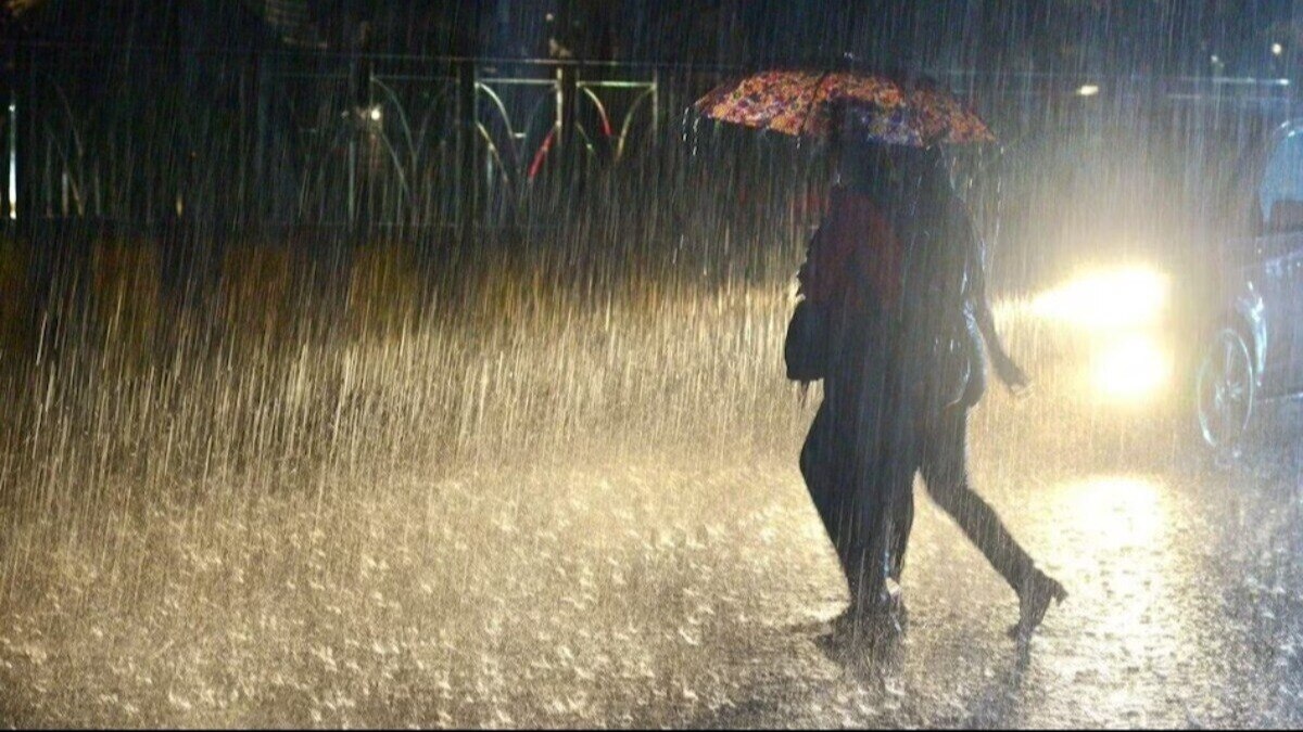 heavy rainfall likely in western india, delhi may see light drizzle tonight