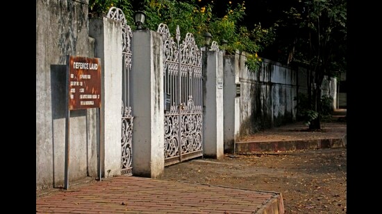 defence estates asks for painting of signages outside all 250 bungalows in cantt area