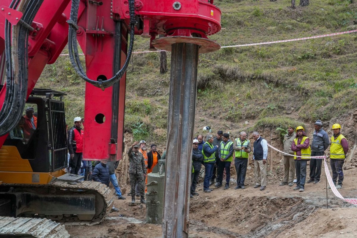 uttarakhand tunnel collapse live: 20 metres dug by vertical drilling; parts of auger machine removed