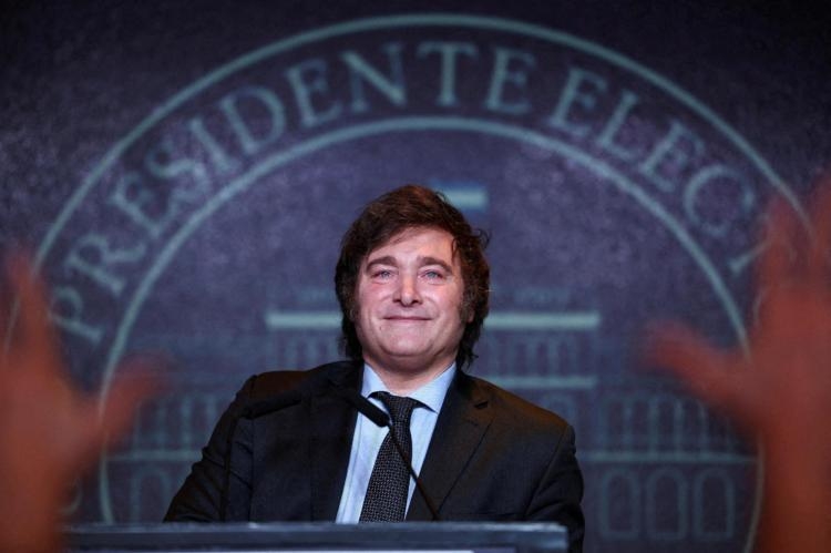 le nouveau président argentin javier milei va rencontrer l’administration biden et le fmi