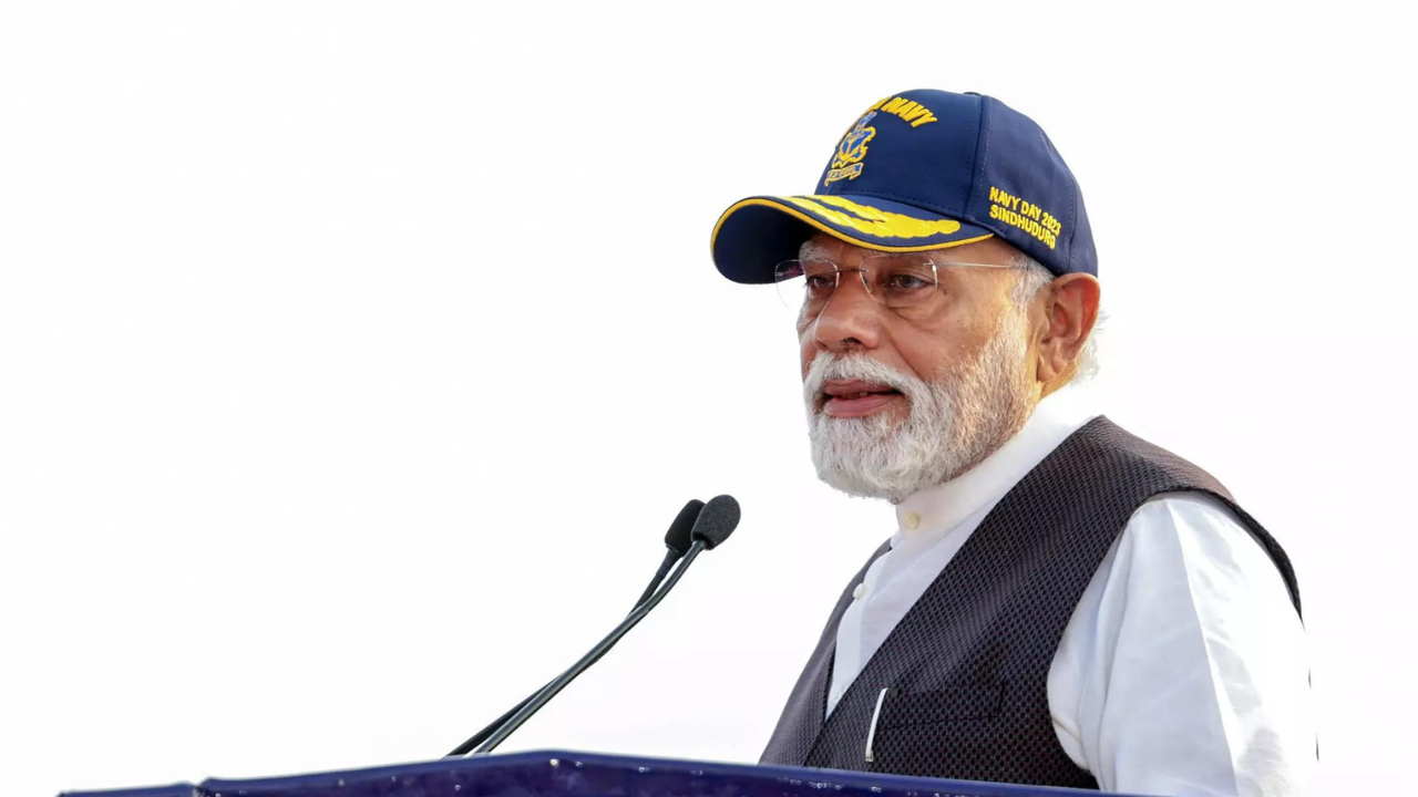navy to 'indianise' non-officer ranks, announces pm modi