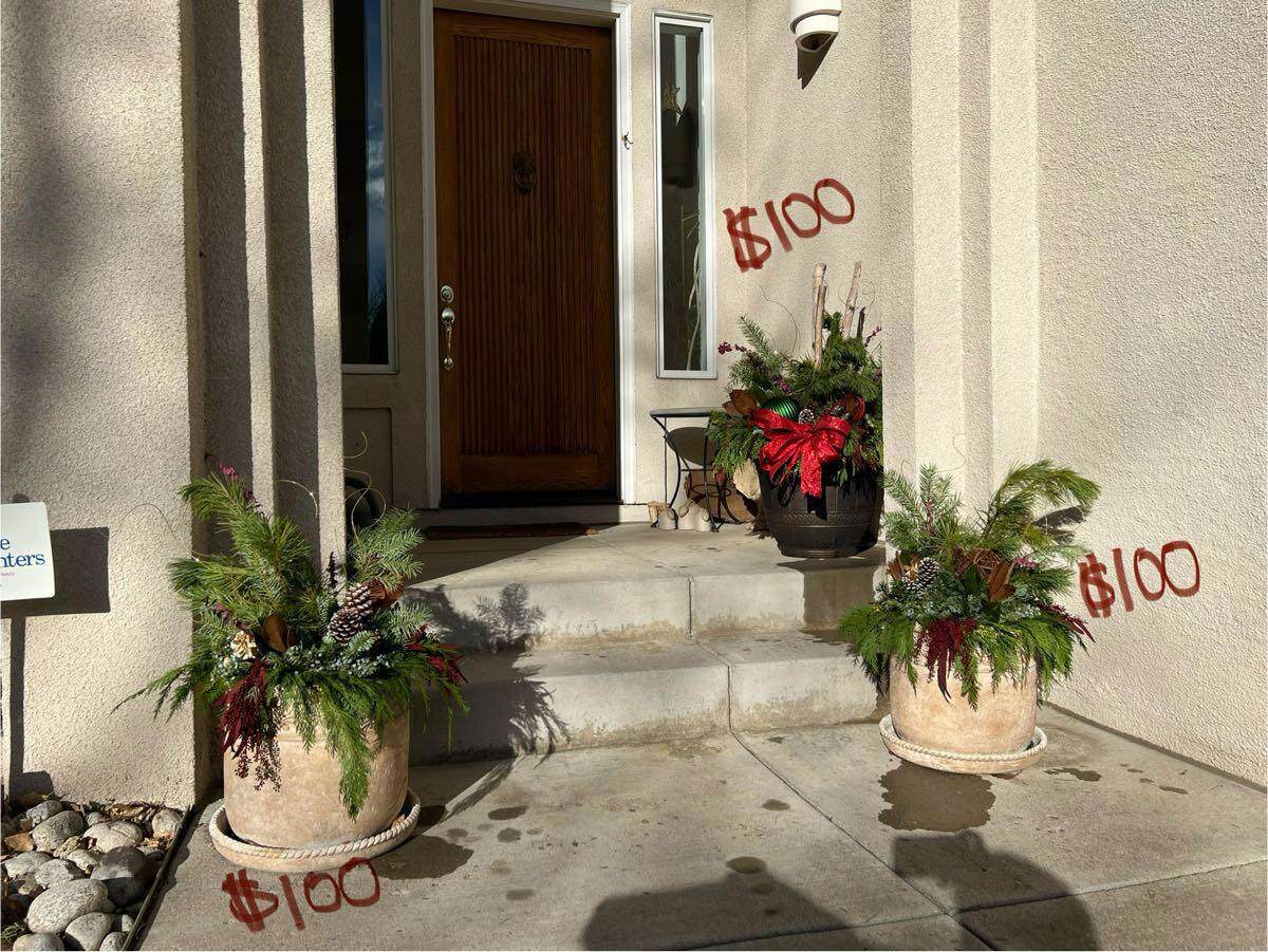 $25, $50, $100 Christmas porch pots! - Voyager Pkwy