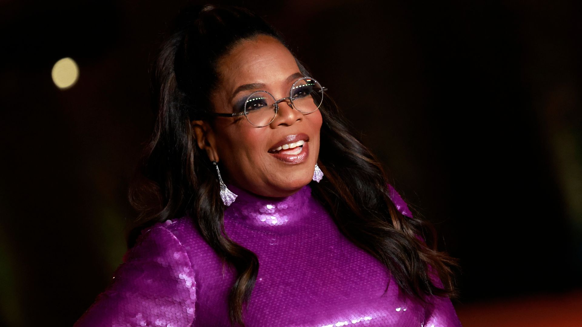 Oprah Looks Her Slimmest Yet As She Showcases Weight Loss In Latest   AA1l0gTW.img