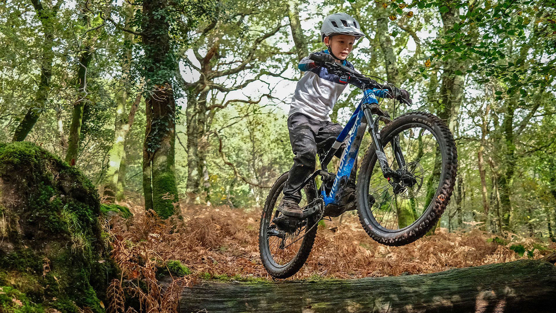 Mondraker launches new kids’ range of high-end MTBs and e-MTBs with ...