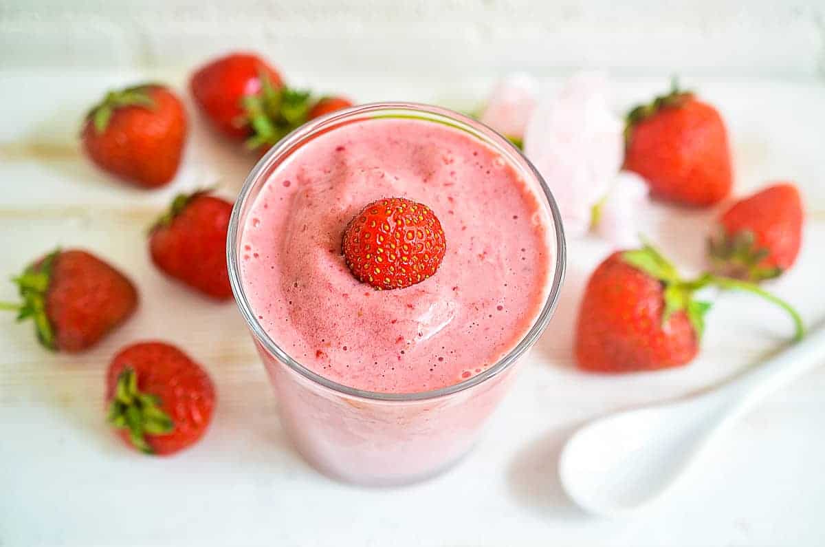 <p>Simplify your mornings with Strawberry Serenity Smoothie. It’s a lazy person’s solution to a quick and nutritious breakfast. Just blend, pour, and enjoy the delightful combination of strawberries without the hassle.<br><strong>Get the Recipe: </strong><a href="https://www.ketocookingwins.com/keto-strawberry-smoothie/?utm_source=msn&utm_medium=page&utm_campaign=18 extremely quick and easy breakfast ideas for lazy people">Strawberry Serenity Smoothie</a></p> <p>The post <a href="https://tastesdelicious.com/quick-easy-breakfast-ide/">18 Extremely Quick And Easy Breakfast Ideas For Lazy People</a> appeared first on <a href="https://tastesdelicious.com">Tastes Delicious</a>.</p>