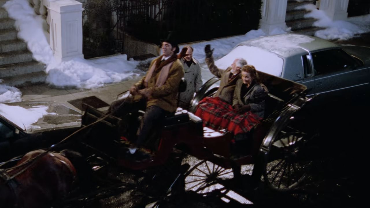 <p>                     When Kramer starts driving a horse-drawn carriage, George enlists him to take his fiancée’s parents for a ride while he and Jerry try to replace a marble rye George's parents took back from them. Unfortunately, he is forced to bring them back too soon after the horse — on a diet of Beefarino — begins to suffer from gas of an unbearably fowl odor.                   </p>