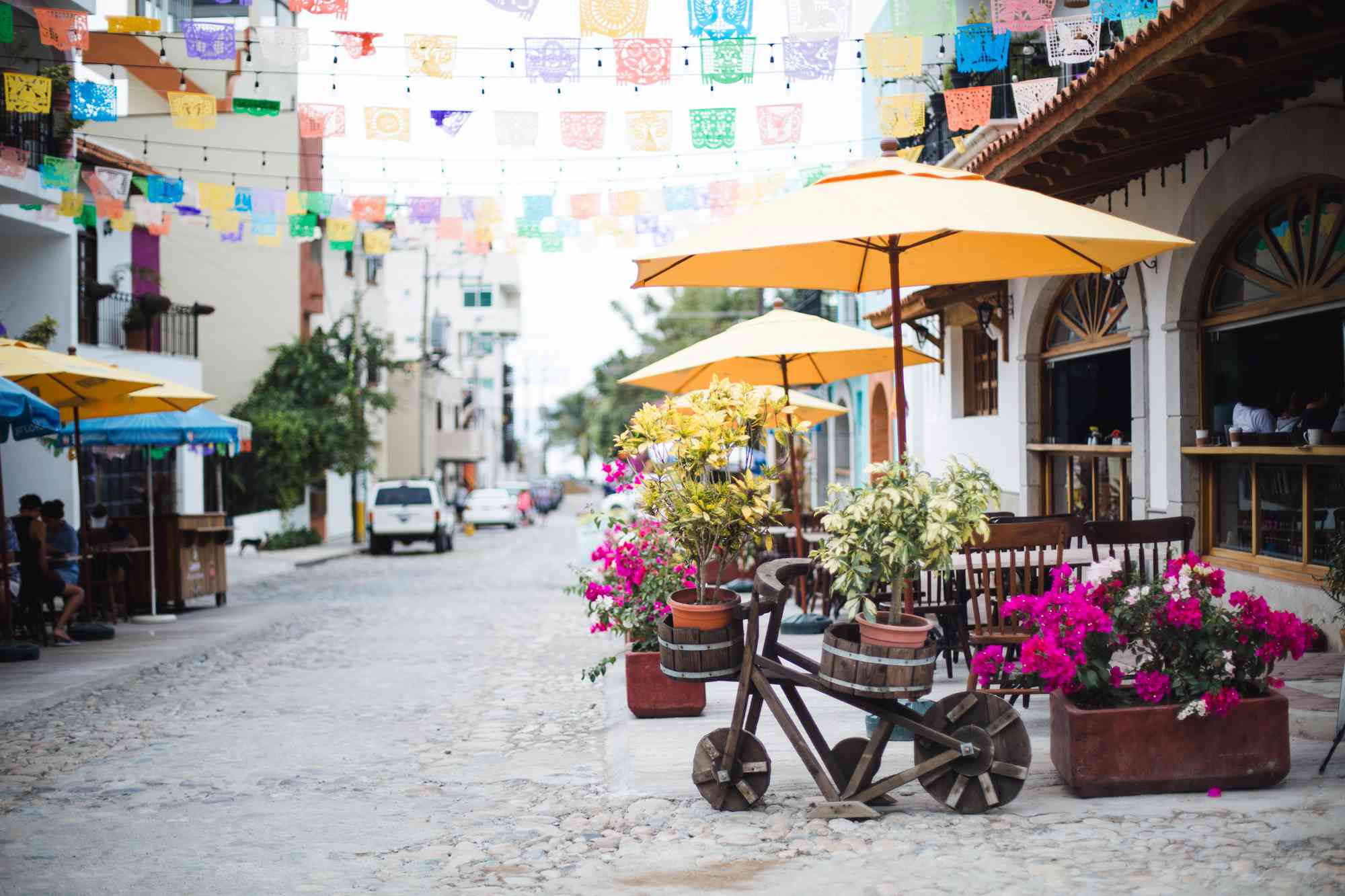 9 Best Places To Retire In Mexico, According To Real Estate Experts