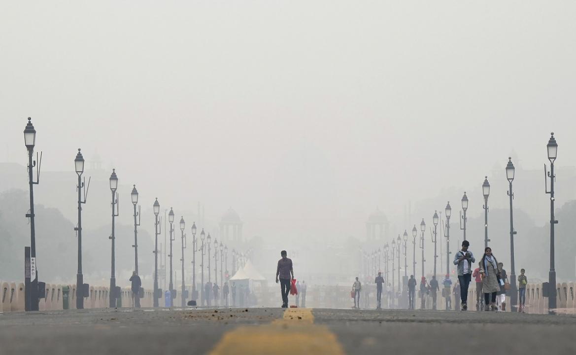 Delhi`s Air Quality Remains In `very Poor` Category, Overall AQI At 374