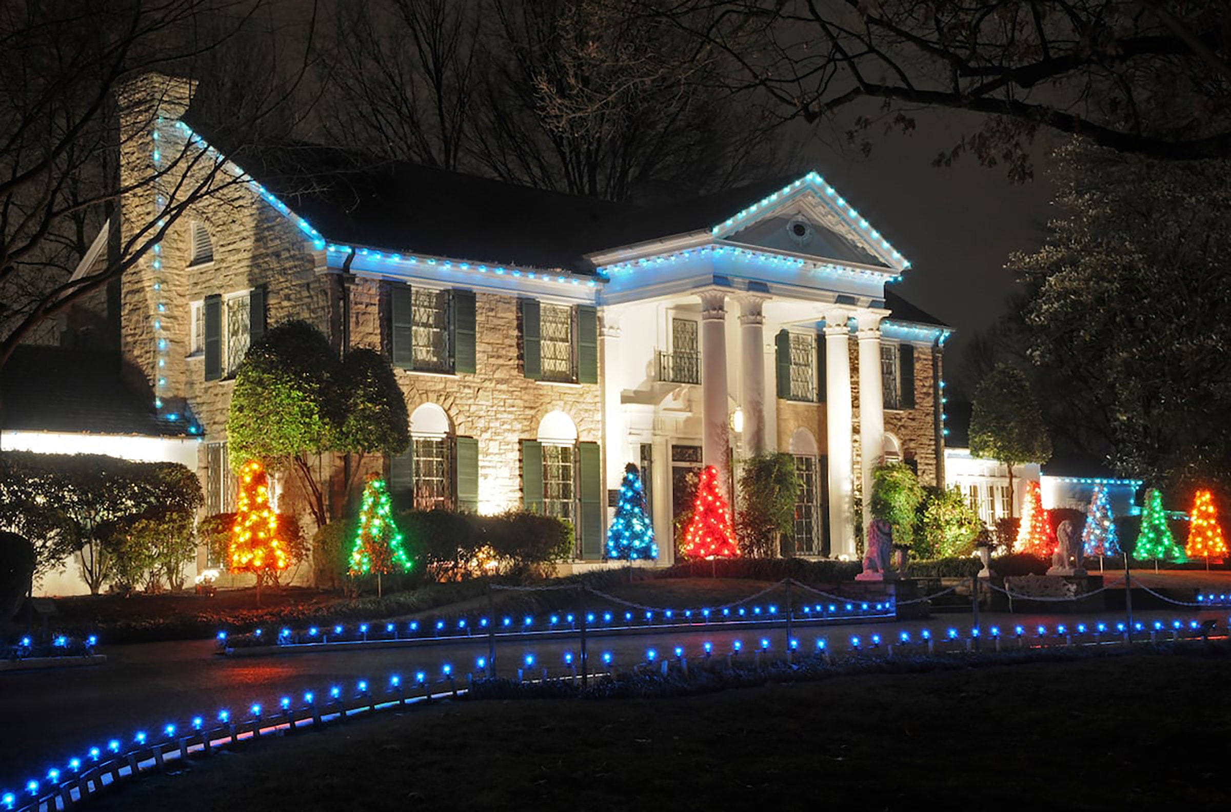 Inside Graceland at Christmas, Where Elvis’s Decor Traditions Have Been