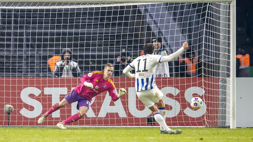 DFB-Pokal: Hertha Gewinnt Ein Spektakel-Spiel Gegen Den HSV Im ...