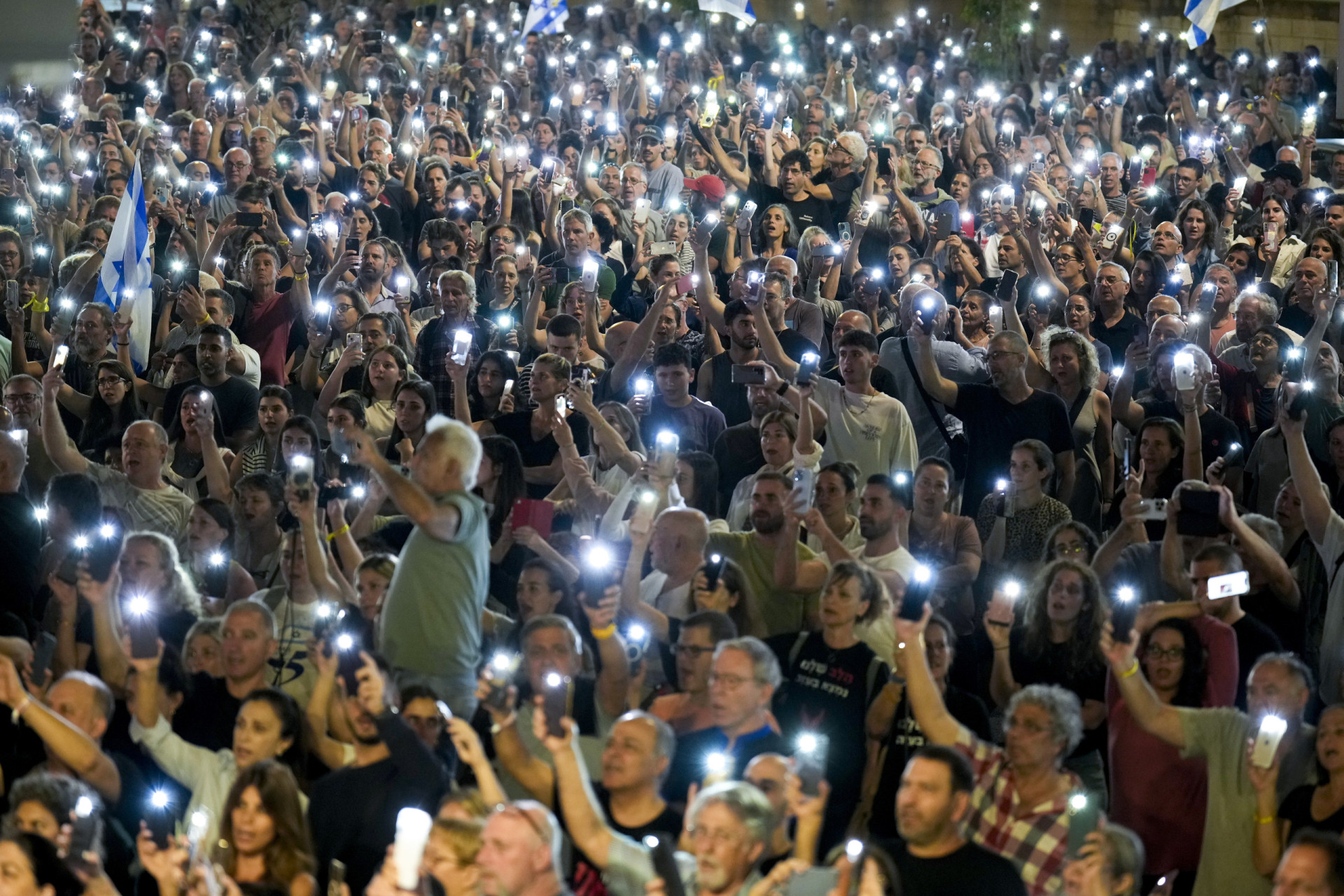 Dead Battery? Don't Fret—Here's How to JumpStart Your Car