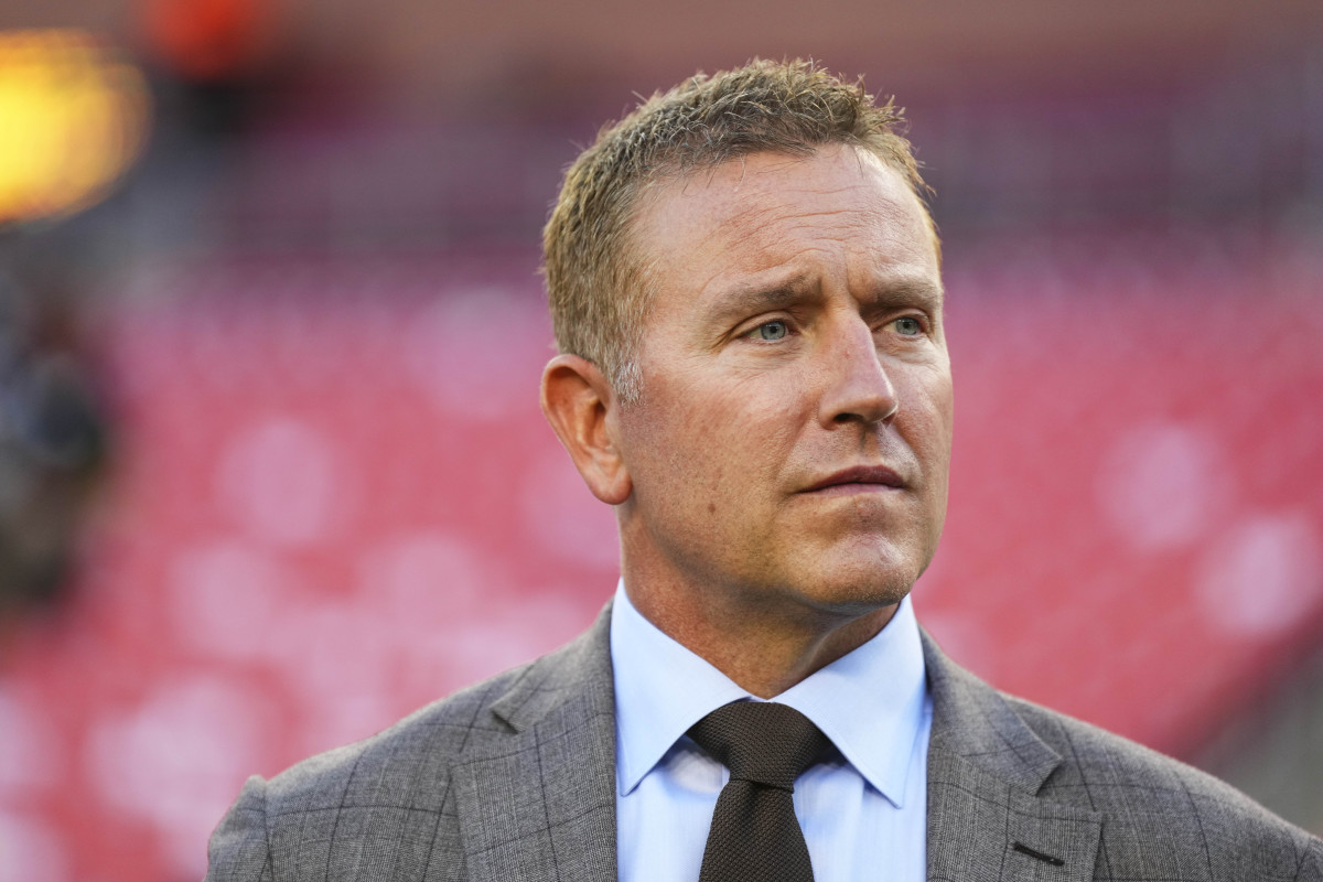 Kirk Herbstreit's Dog Ben Joined Him On The Field Pregame Tonight