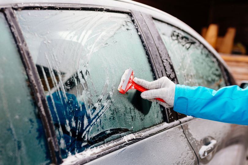 car experts hail £1.30 windscreen remedy to melt ice and snow in seconds