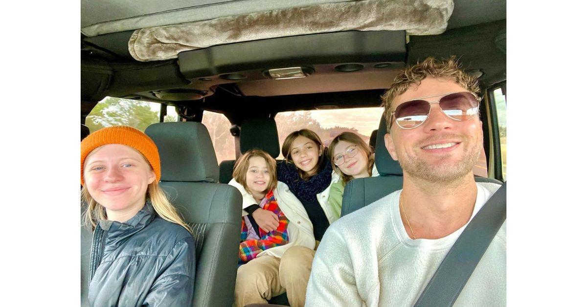 9 Photos of Ryan Phillippe Bonding With His Kids