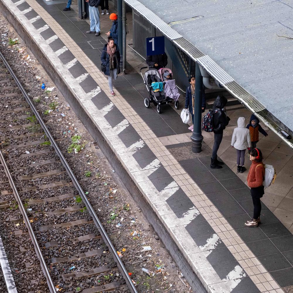 Warnstreik Bei Der Bahn: Zugausfälle Auch In Brandenburg – Lehrkräfte ...