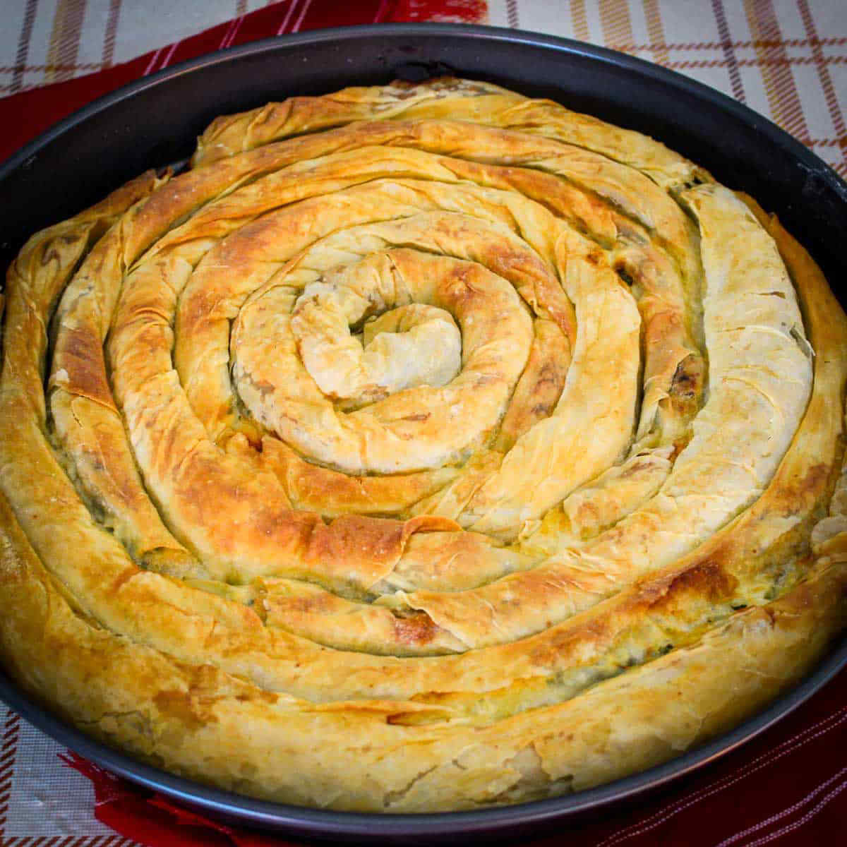 Phyllo Spinach and Feta Pie - Byrek me Spinaq