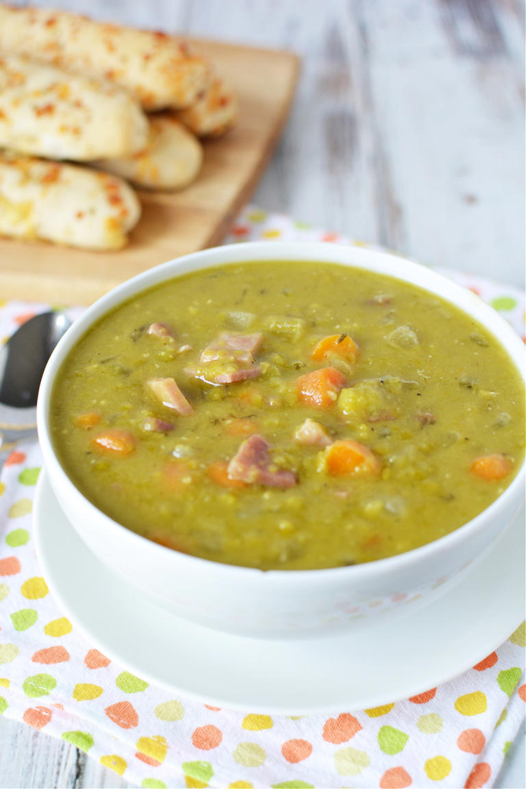 Slow Cooker Split Pea Soup Recipe