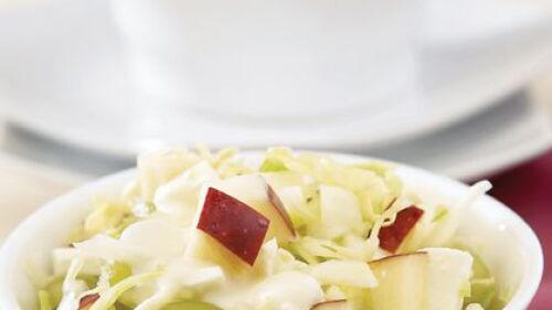 Ensalada de manzana y col