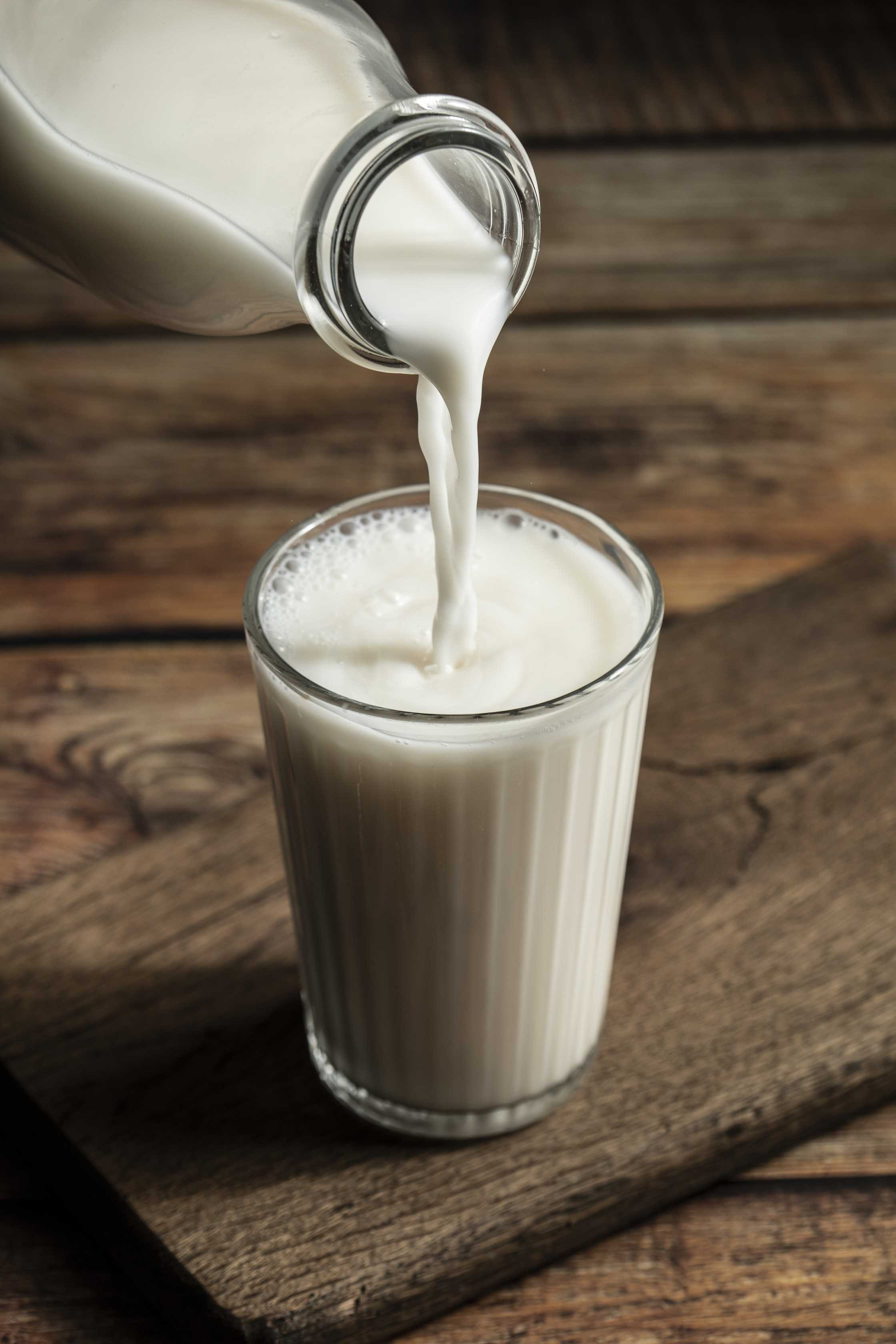 microsoft, boire du lait est-il bon pour vous? un examen par des professionnels de la nutrition