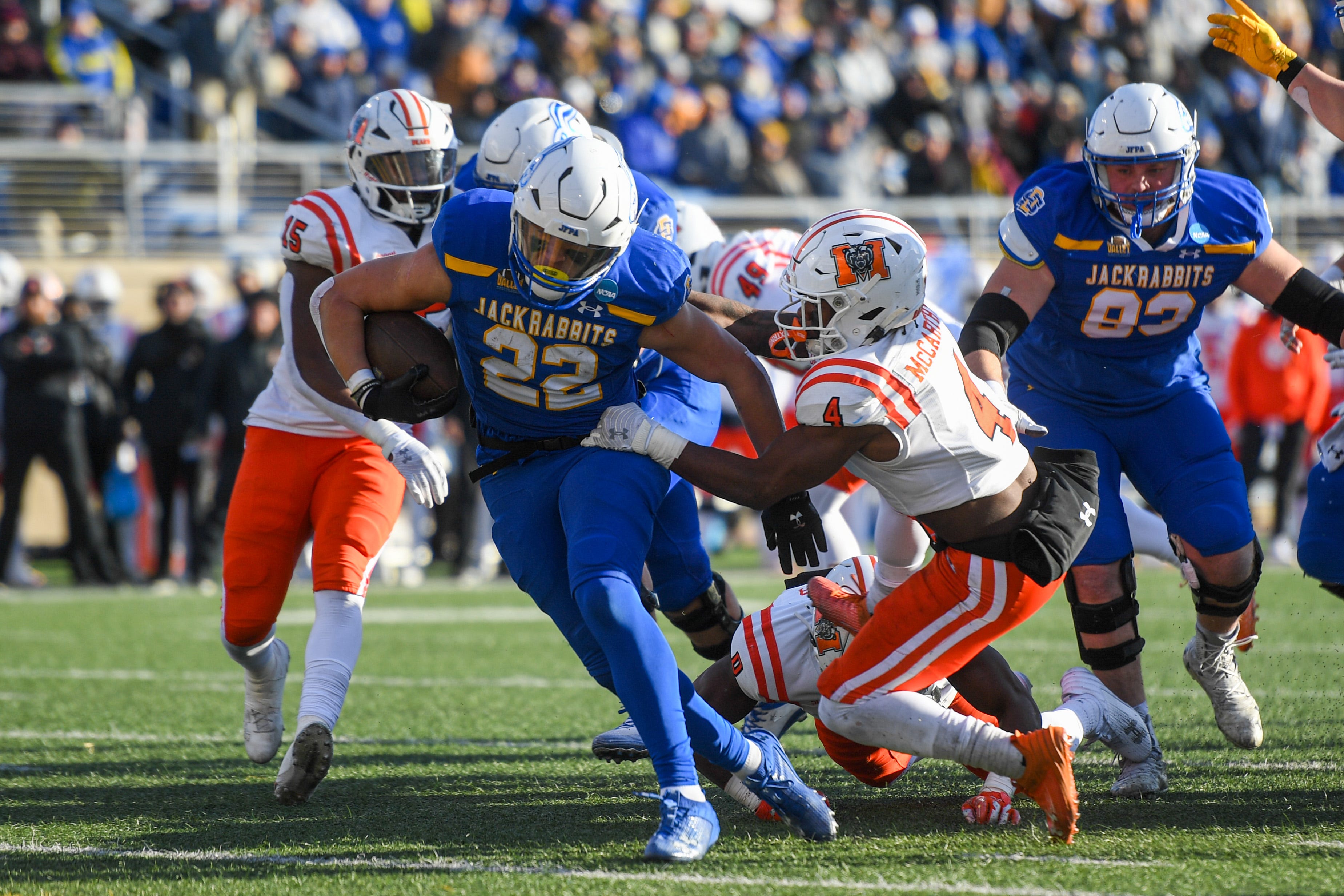 South Dakota State Football Wins 28th Straight, Punches Ticket To FCS ...