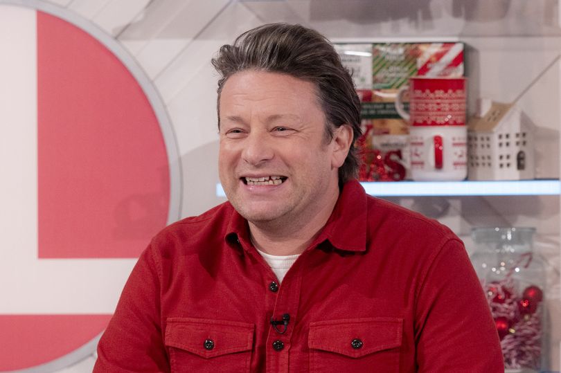 jamie oliver says we've been cooking pasta sauce wrong - onion trick will elevate your dish