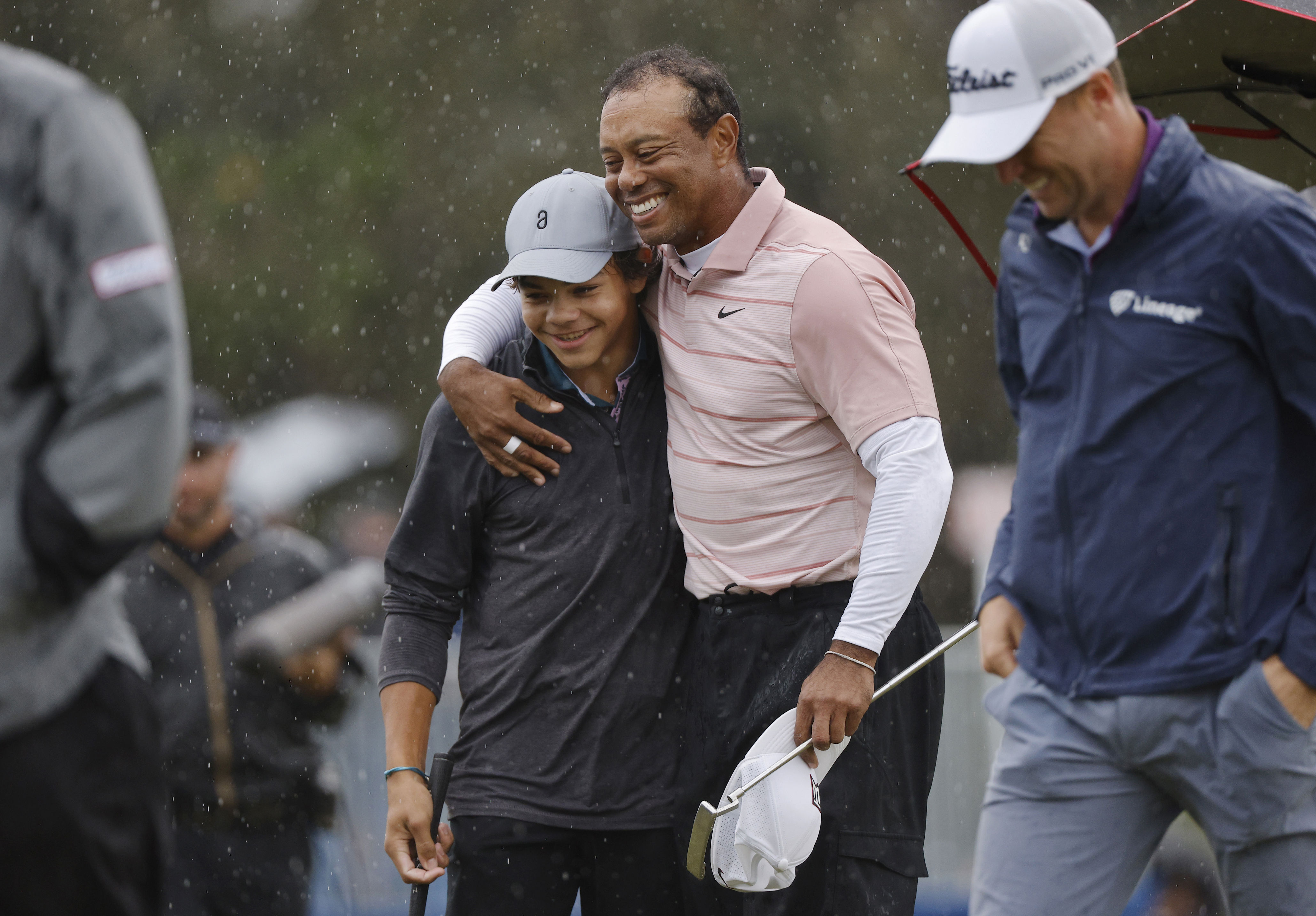 matt kuchar and son cameron lead by 3 at soggy pnc championship