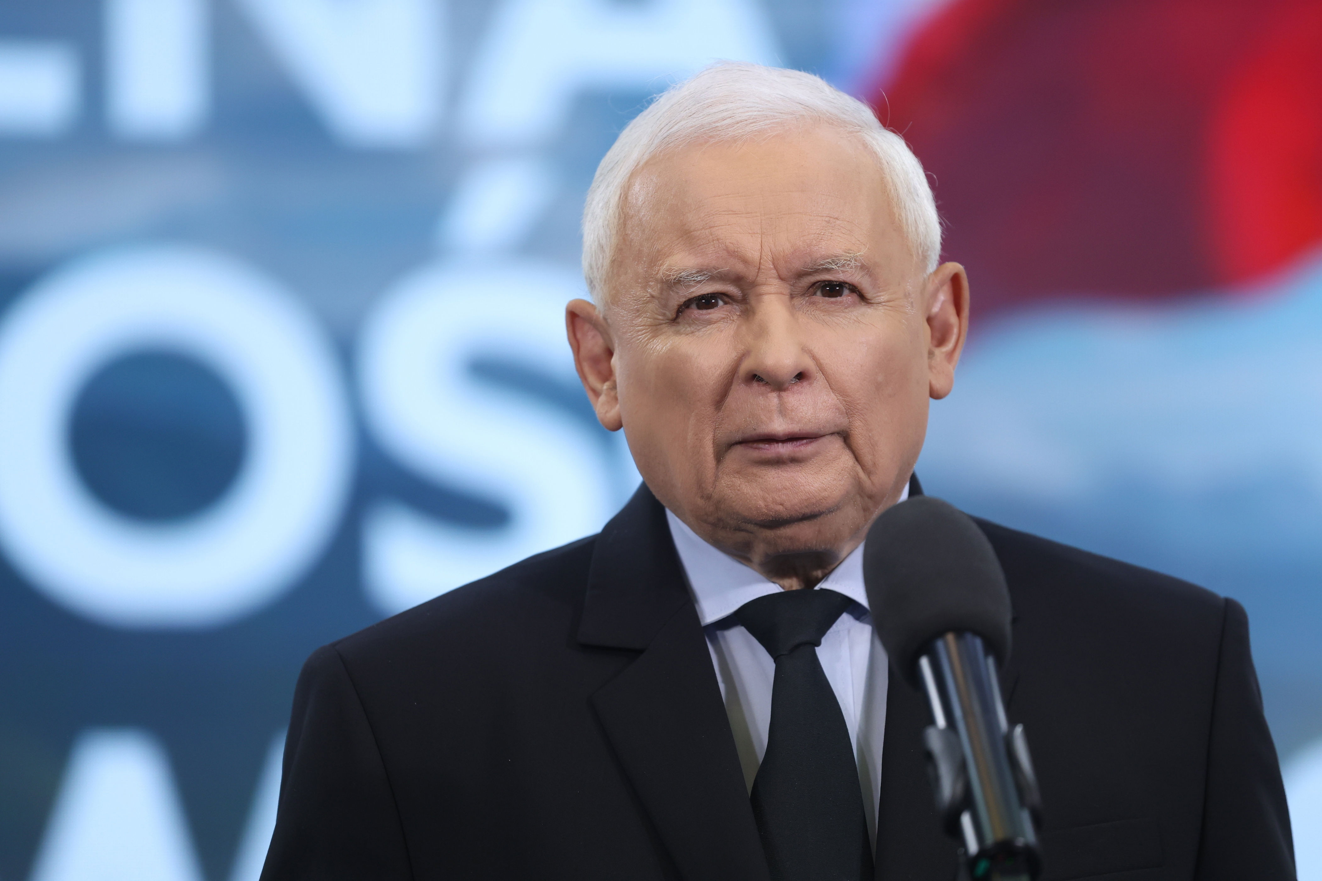 jarosław kaczyński o likwidacji podkomisji smoleńskiej: poważny prezent dla putina