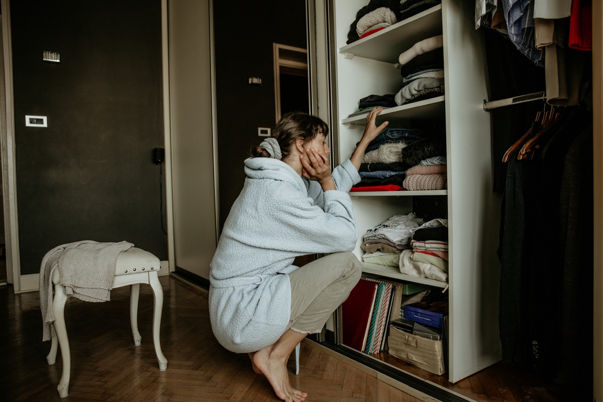 <p>There are some days when we wake up feeling refreshed and energized, eager to pick out an outfit and show off our <a rel="noopener noreferrer external nofollow" href="https://bestlifeonline.com/how-to-reinvent-personal-style-as-you-get-older/">personal style</a>. There are other days, however, when getting out of bed is a struggle and it takes everything we've got just to select a pair of slacks and a sweater. If you're in the latter camp more often than not, it can be difficult to consistently put together a stylish look. But experts say it doesn't need to be complicated—and they've got some key style tips for the "lazy" girl.</p><p>"To have great style, you must take dressing seriously. It's a commitment, so for anyone who is time-poor, ambivalent, or finds outfit planning tedious, personal style is a struggle," certified image stylist <strong>Elizabeth Kosich</strong>, founder of <a rel="noopener noreferrer external nofollow" href="https://elizabethkosichstyling.com/">Elizabeth Kosich Styling</a>, tells <em>Best Life</em>. "But over 90 percent of first impressions are based on what people see, not hear, making our appearance more important than we care to admit. Leveling up personal image is worth the effort and, in truth, easier than it seems. The key is finding foolproof style hacks that streamline wardrobe, express signature style, and are easy to put on repeat."</p><p>If you want to develop that signature look but aren't sure where to start, stylists have you covered. Read on for their 10 tips to elevate your outfit when you're running low on energy, inspiration, or both.</p><p><p><strong>RELATED: <a rel="noopener noreferrer external nofollow" href="https://bestlifeonline.com/clothing-that-makes-you-look-dated/">8 Clothing Items That Make You Look Dated, Stylists Say</a>.</strong></p></p>