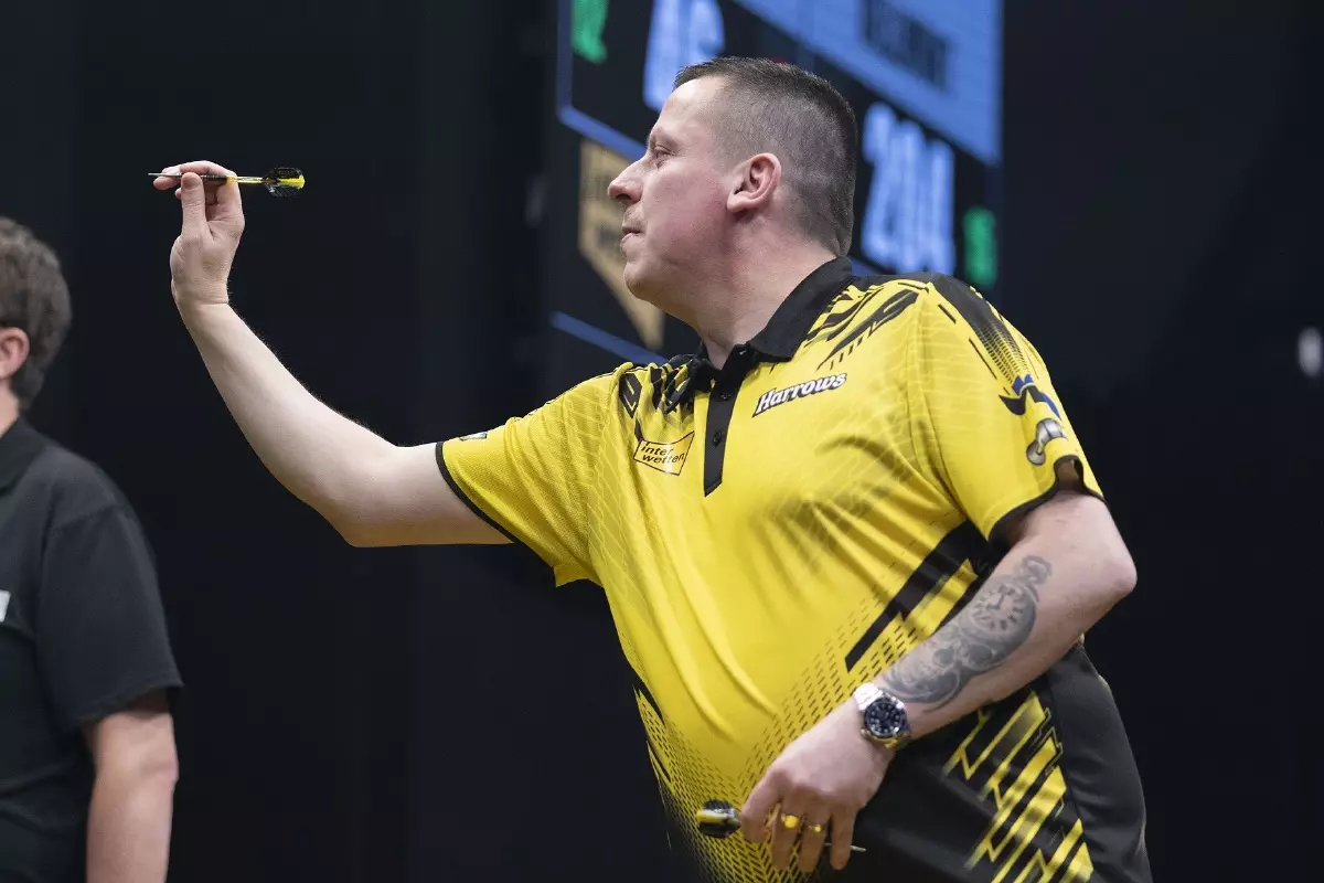 world darts championship: dave chisnall sends cameron menzies packing on day two