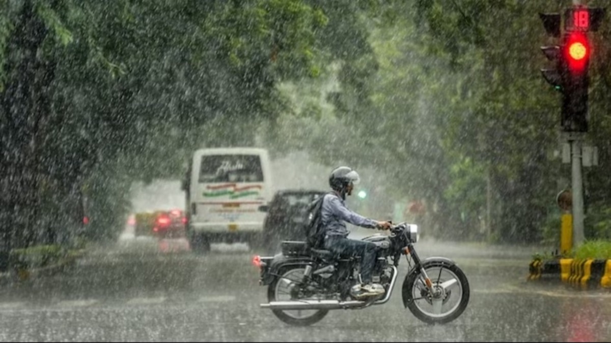 Heavy Rains Likely In 4 Kerala Districts, Weather Body Issues Orange Alert