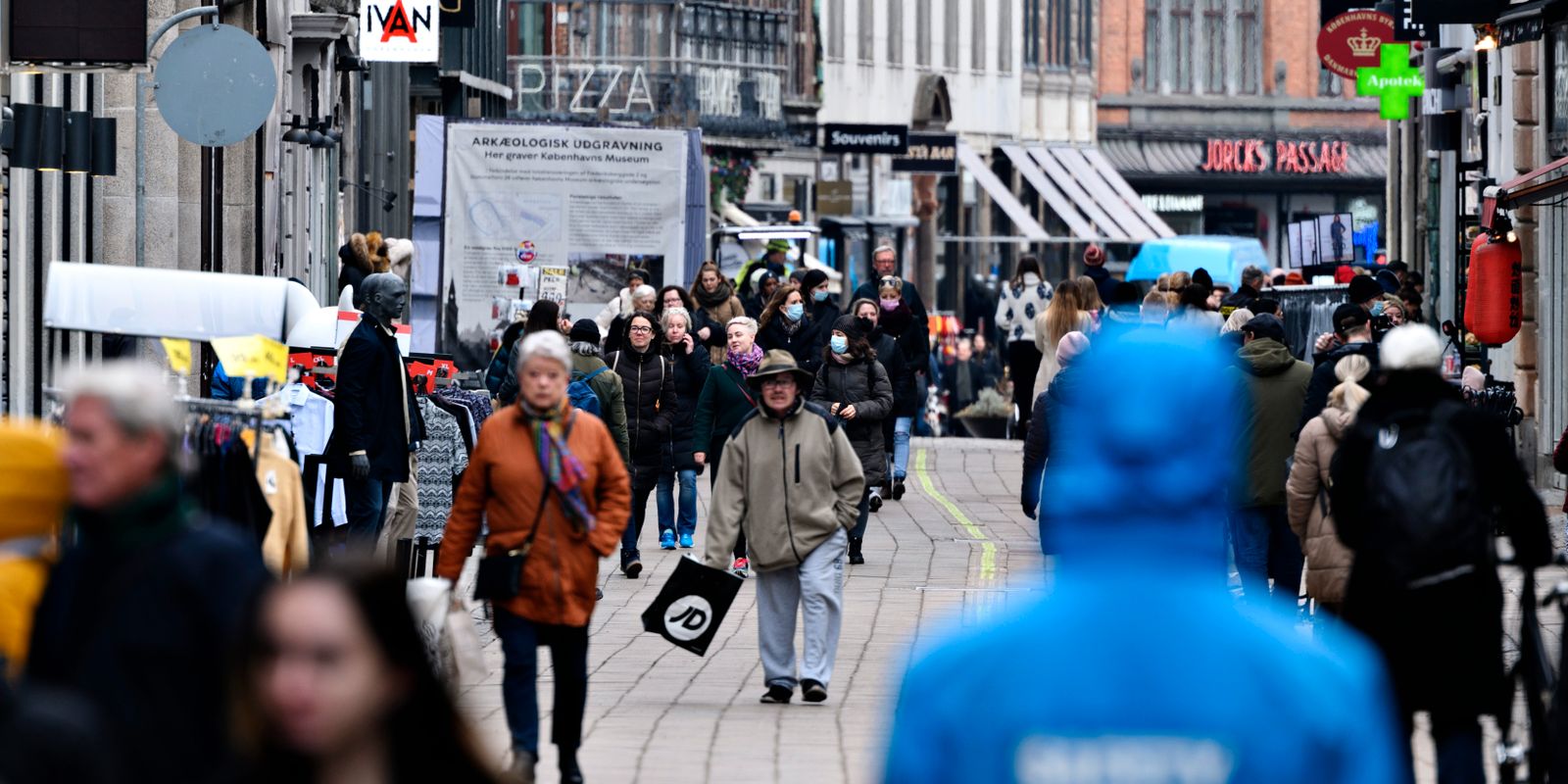 danska tusenlappar skapar kaos i butiker