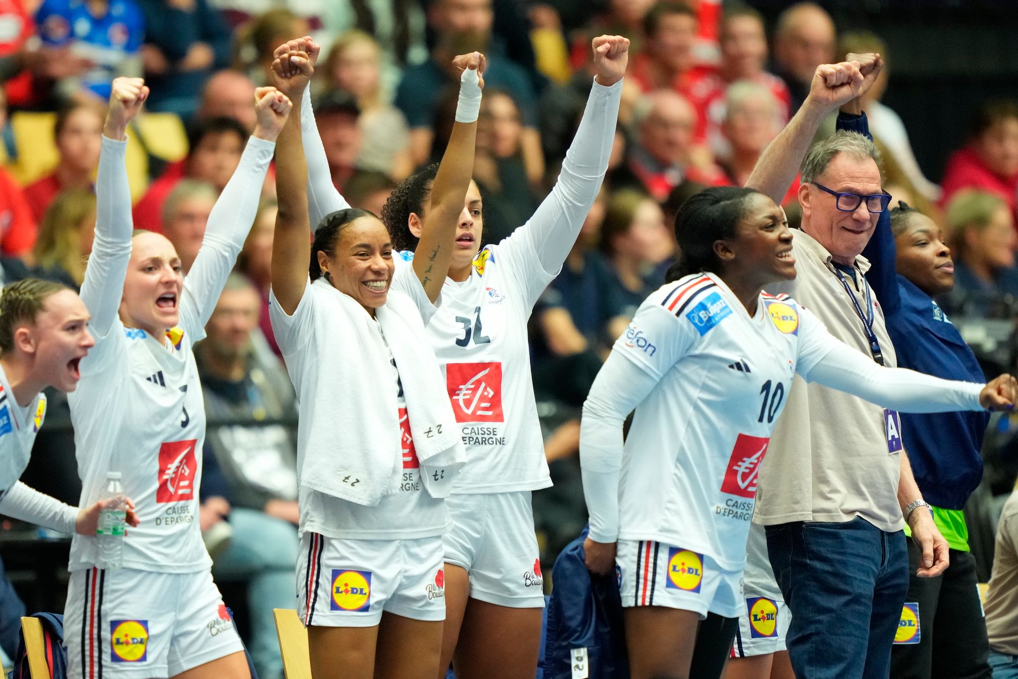 frankreichs handballerinnen holen wm-titel