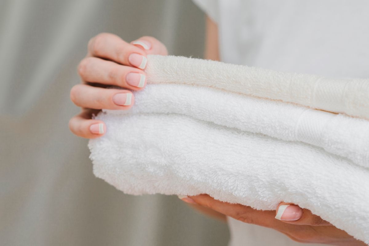 Просить полотенце. Полотенце для рук. Полотенце для рук и лица. Индивидуальные полотенца. Сухие полотенца для рук.