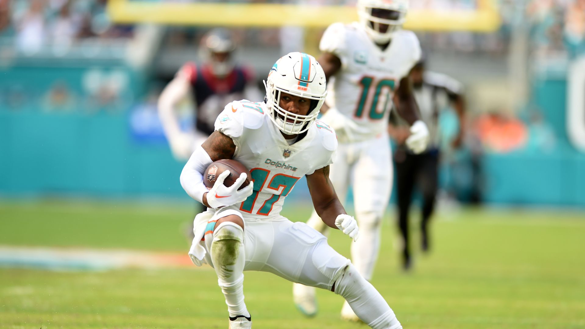 Jets Vs Dolphins Player Prop Bet Odds 5 Bets To Consider For Miami In   AA1lDief.img