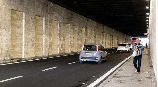 Violento furto auto a Roma: 53enne in codice rosso in ospedale