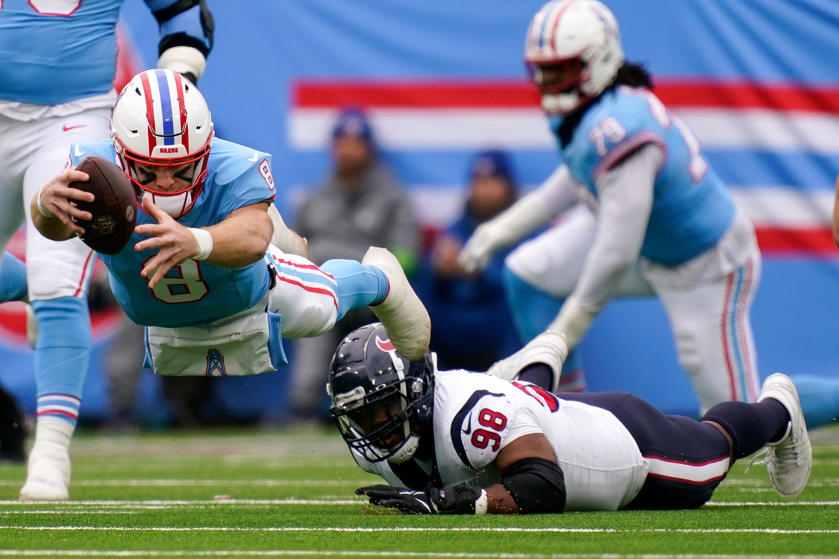 Tennessee Titans QB Will Levis Leaves Game Vs Texans With Injured Foot ...