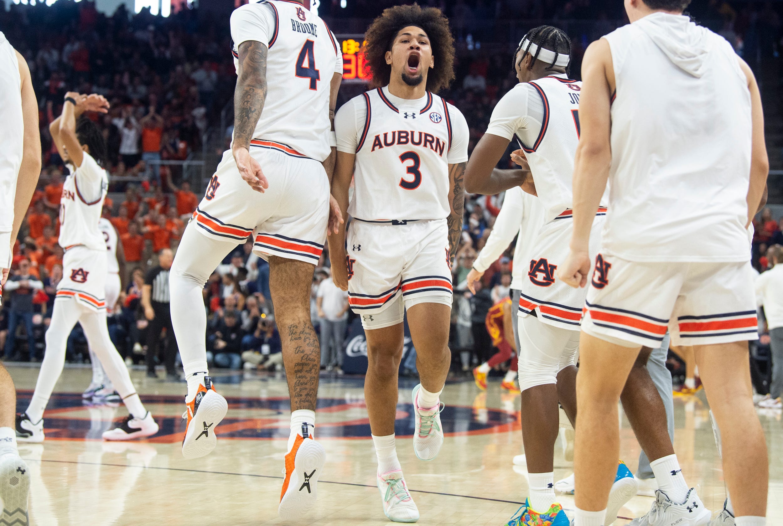 Bruce Pearl won't call Auburn basketball great, but AU is doing 'what