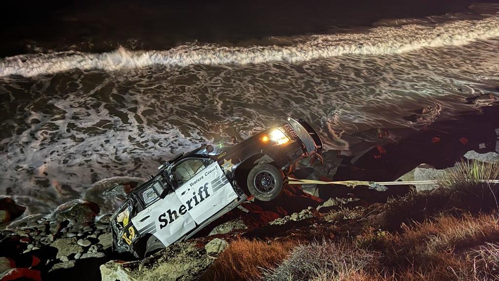 Ventura Co. Sheriff's Department Patrol Car Veers Off PCH After Crash ...