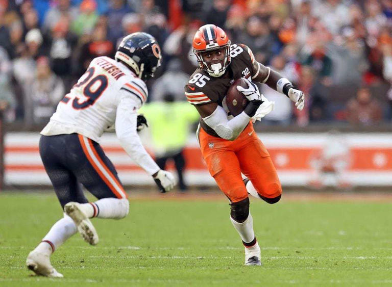 Real Time Thoughts From The Browns Improbable Comeback Win Over The Chicago Bears Ashley Bastock 1835