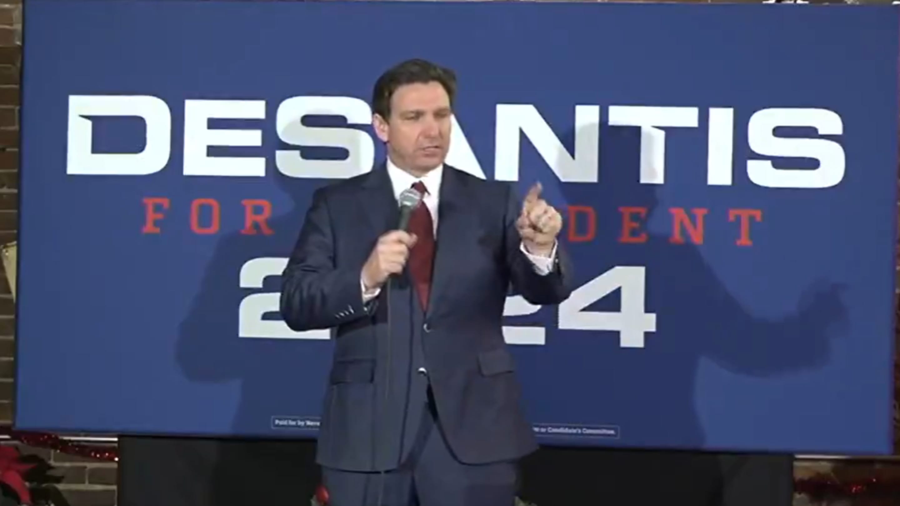 Ron DeSantis Heckled Relentlessly During Iowa Speech