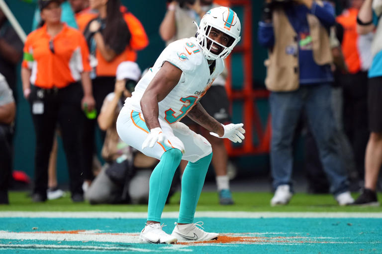 Raheem Mostert not happy with performance despite making Dolphins history